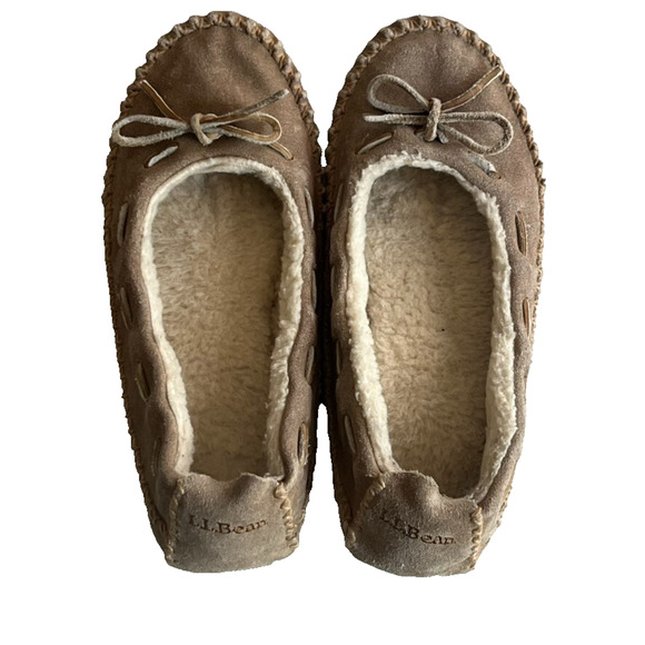 LL Bean Moccasin Slipper Women's Size 9 Hearthside Suede Sherpa Lined - Picture 1 of 12